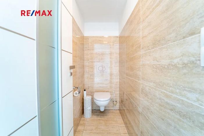 Prodej rodinného domu, Chrudim, Pobřežní, 197 m2