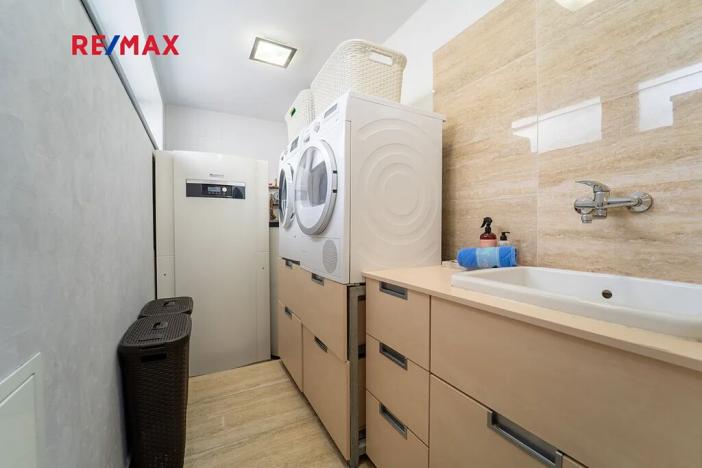 Prodej rodinného domu, Chrudim, Pobřežní, 197 m2