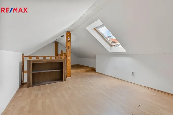 Prodej rodinného domu, Sokolov, Odboje, 198 m2