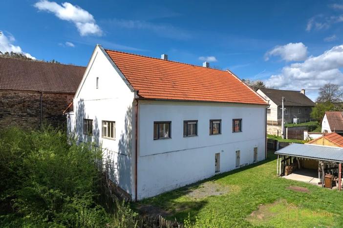 Prodej rodinného domu, Pavlíkov, 436 m2