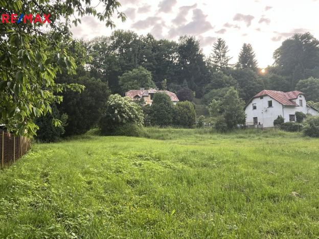 Prodej pozemku pro bydlení, Ostrov, 1687 m2