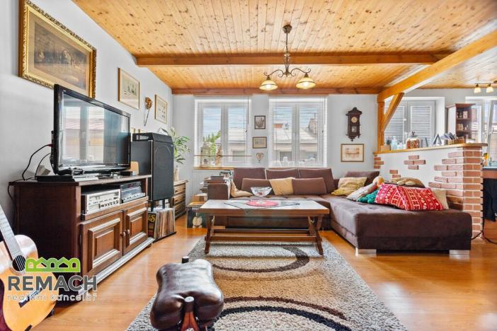 Prodej bytu 3+1, Hronov, Husova, 78 m2