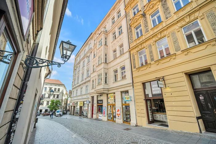 Pronájem pokoje, Brno, Starobrněnská, 25 m2