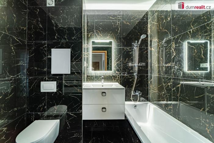 Prodej bytu 3+kk, Sokolov, Jednoty, 61 m2