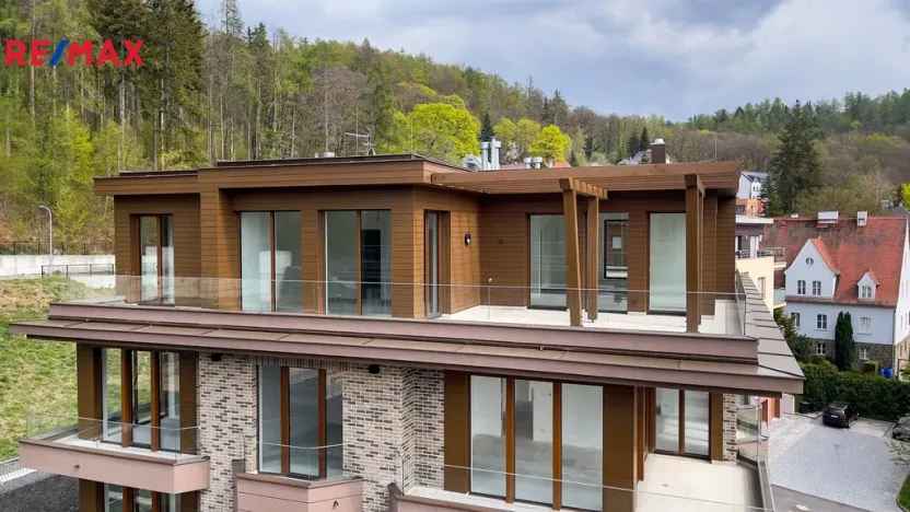 Prodej bytu 5+kk, Karlovy Vary, Tyršova, 296 m2