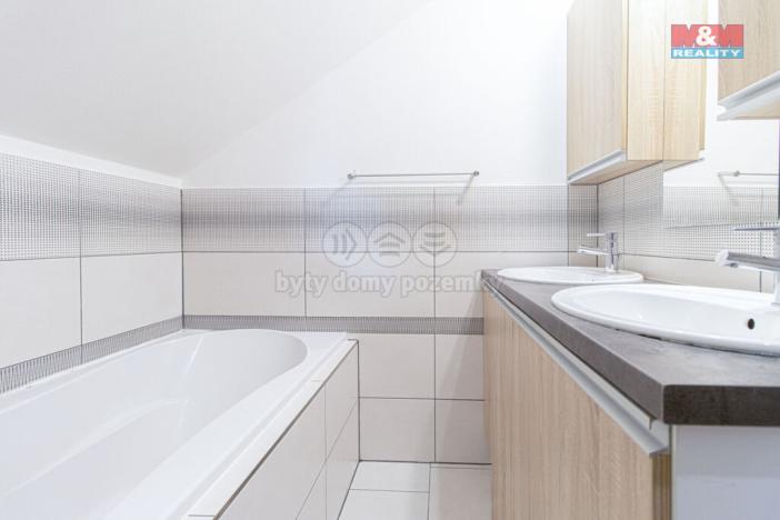 Prodej rodinného domu, Nový Jičín - Loučka, Za Potokem, 240 m2