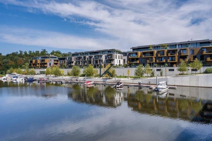 Pronájem kanceláře, Praha - Libeň, Boudníkova, 828 m2