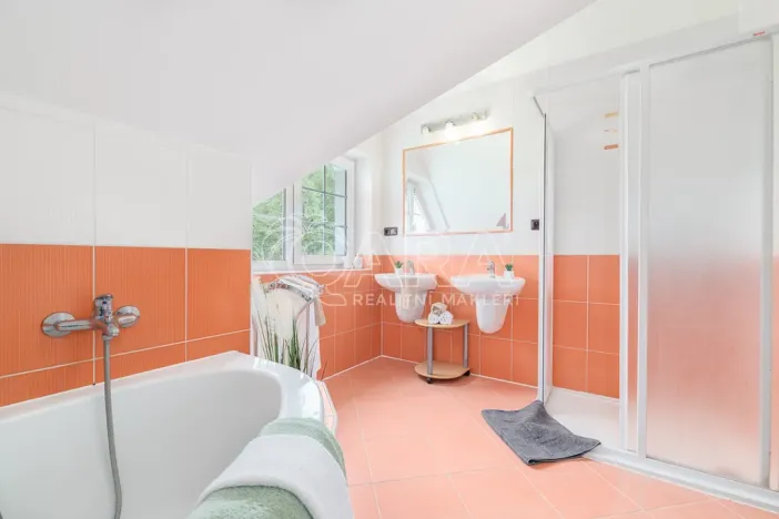 Prodej rodinného domu, Frymburk, 118 m2