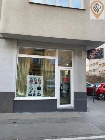 Pronájem obchodního prostoru, Praha, U gymnázia, 65 m2