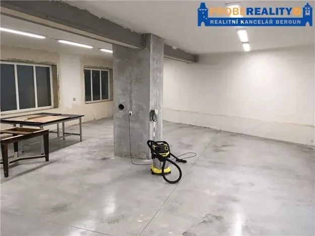 Pronájem výrobních prostor, Zdice, Husova, 100 m2