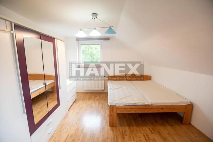 Prodej vícegeneračního domu, Praha - Horní Počernice, Na nové silnici, 394 m2