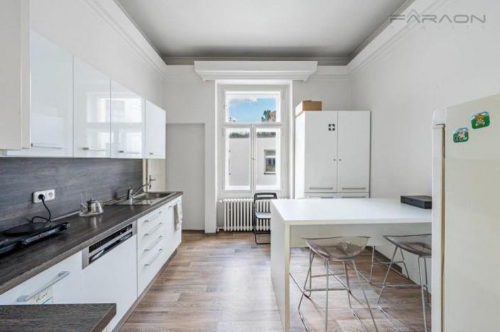 Pronájem kanceláře, Praha - Nové Město, 222 m2