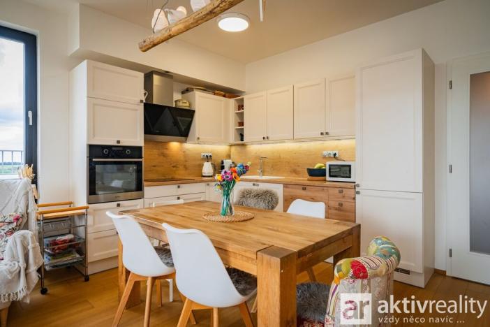 Prodej bytu 3+kk, Praha - Dolní Chabry, Poštova, 166 m2