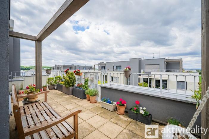 Prodej bytu 3+kk, Praha - Dolní Chabry, Poštova, 166 m2