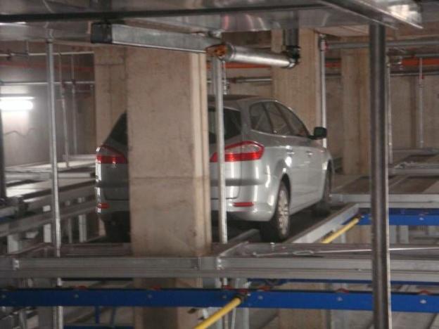 Pronájem garážového stání, Ústí nad Labem - Ústí nad Labem-centrum, Mírové náměstí, 400 m2