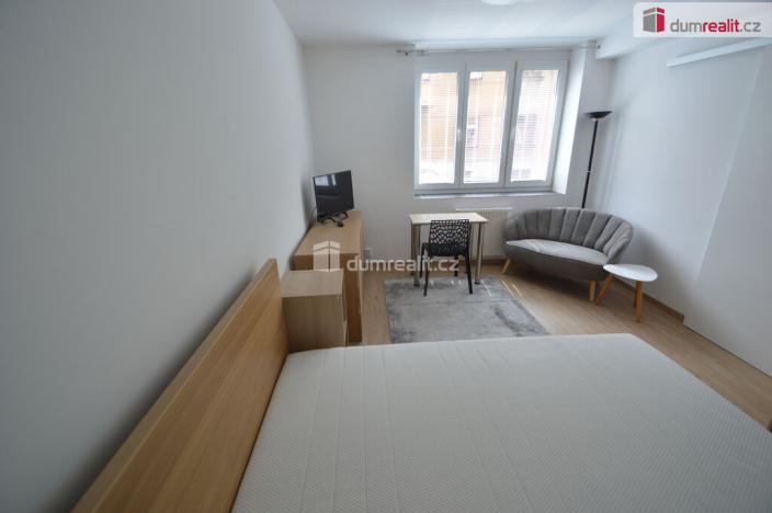 Pronájem bytu 1+1, Praha - Motol, Podhorská, 35 m2