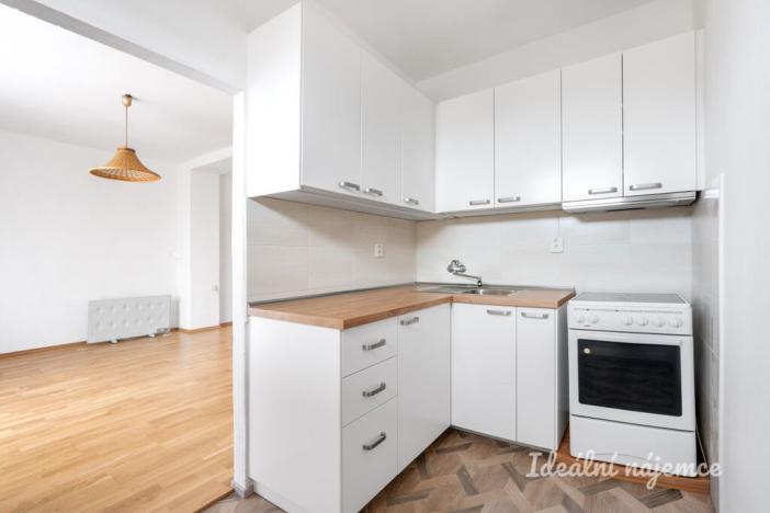 Pronájem bytu 2+kk, Praha - Břevnov, Nad Kajetánkou, 46 m2