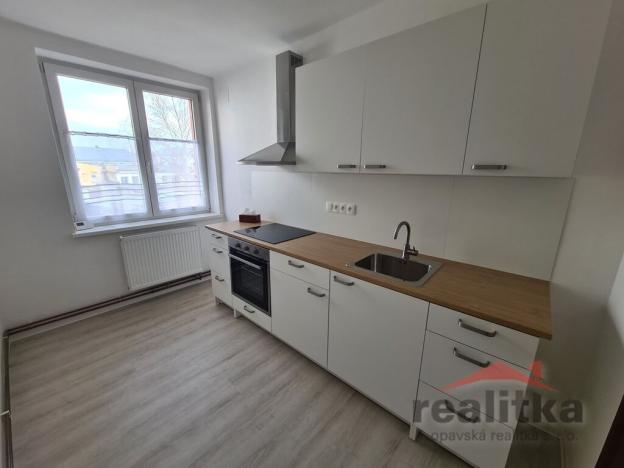 Pronájem bytu 2+1, Opava - Město, náměstí Osvoboditelů, 48 m2