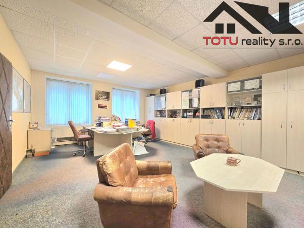 Prodej obchodního prostoru, Předměřice nad Labem, Obránců míru, 837 m2