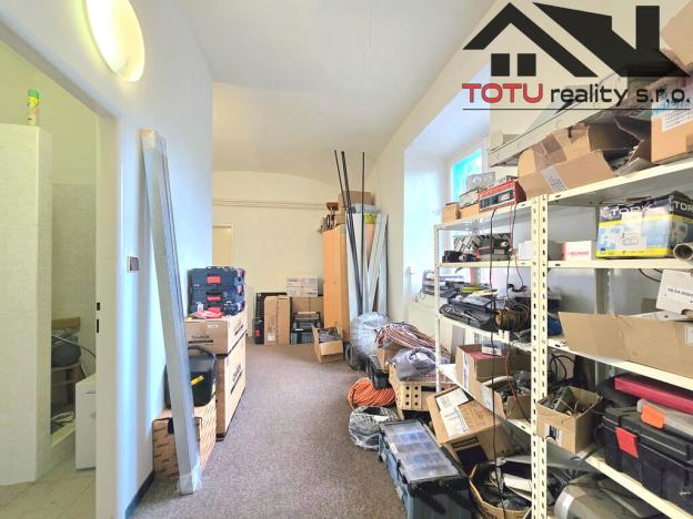 Prodej obchodního prostoru, Předměřice nad Labem, Obránců míru, 837 m2