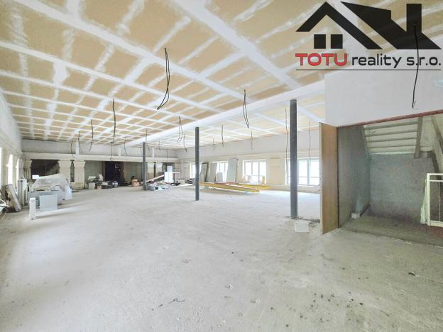 Prodej obchodního prostoru, Předměřice nad Labem, Obránců míru, 837 m2
