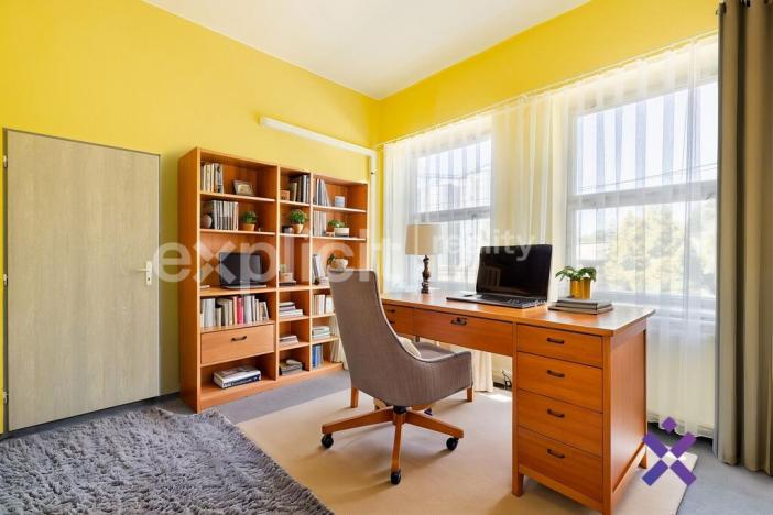 Prodej výrobních prostor, Šardice, 1837 m2