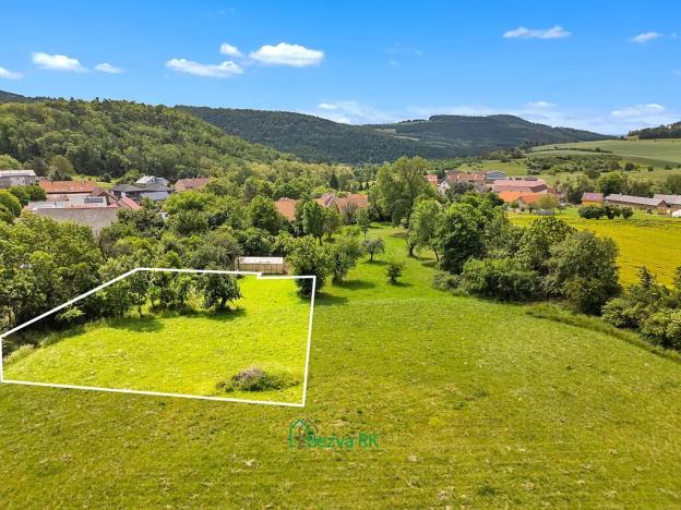 Prodej pozemku pro bydlení, Králův Dvůr, 1126 m2