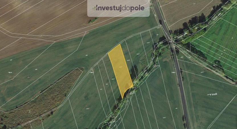 Prodej pole, Lišany, 1750 m2