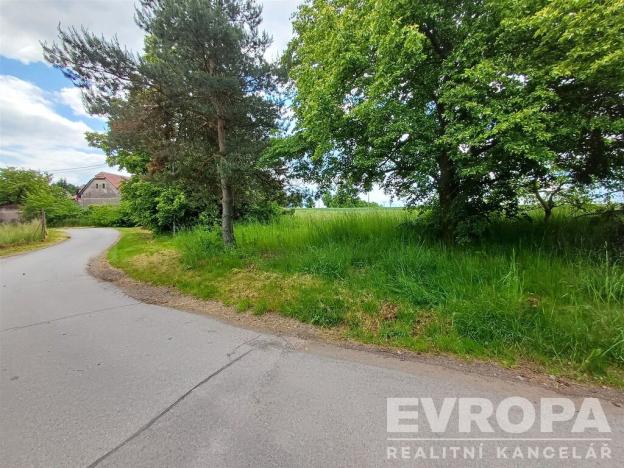 Prodej pozemku pro bydlení, Okrouhlo, 900 m2