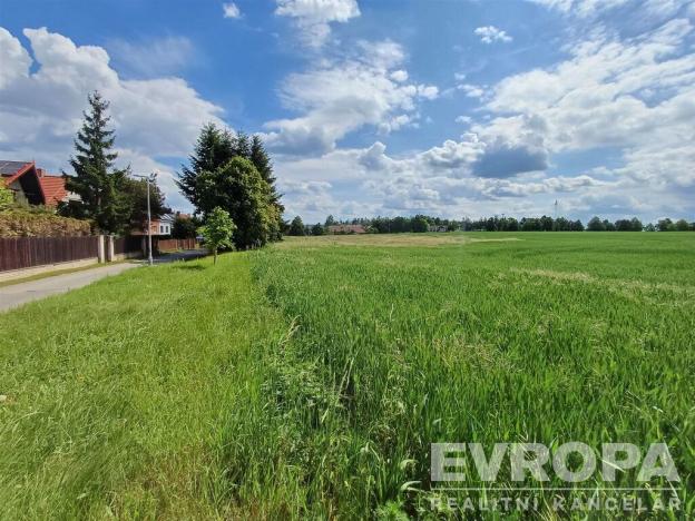 Prodej pozemku pro bydlení, Okrouhlo, 900 m2