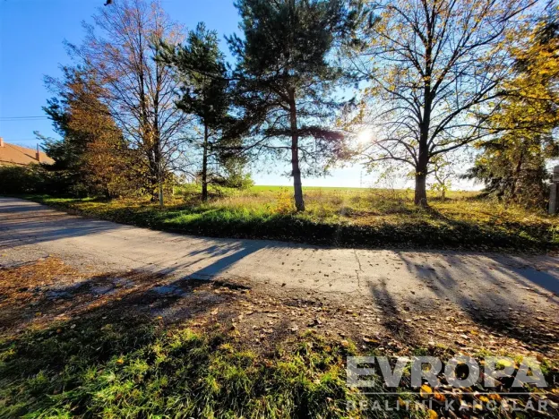 Prodej pozemku pro bydlení, Okrouhlo, 900 m2