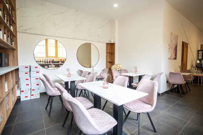 Prodej obchodního prostoru, Lednice, 21. dubna, 55 m2