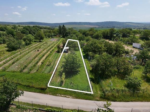 Prodej zahrady, Mikulov, 927 m2