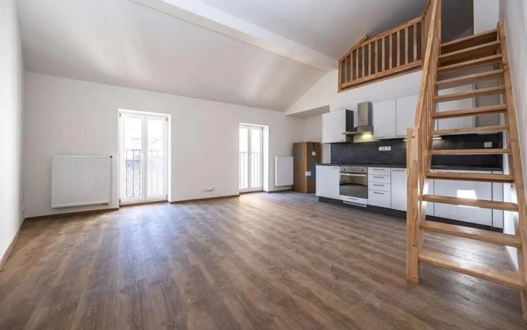 Pronájem bytu 1+kk, Praha - Nové Město, Lípová, 47 m2