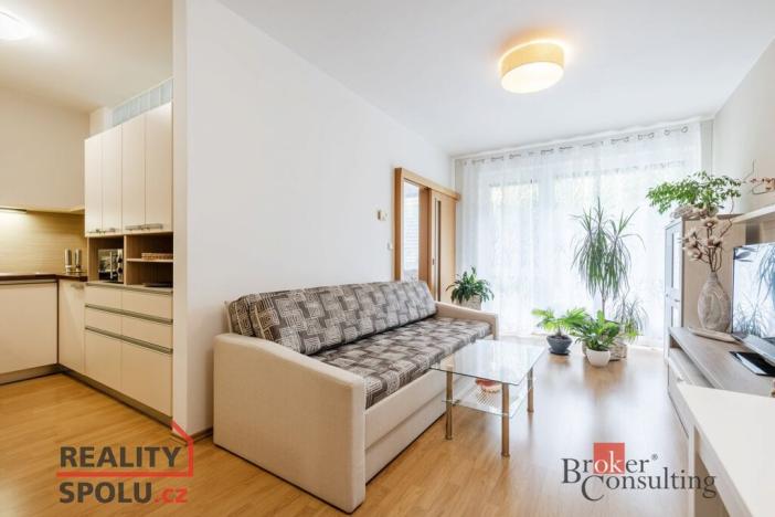 Prodej bytu 2+kk, Brno - Slatina, Moutnická, 44 m2