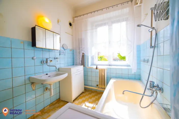 Prodej bytu 4+1, Šumperk, Masarykovo nám., 97 m2