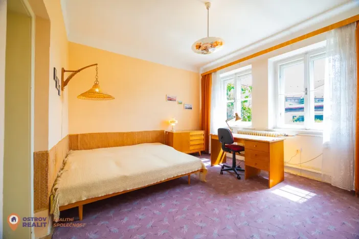 Prodej bytu 4+1, Šumperk, Masarykovo nám., 97 m2