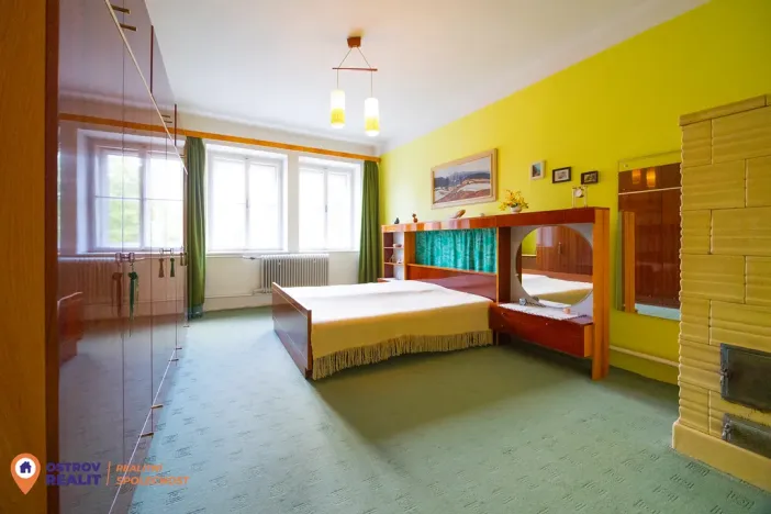 Prodej bytu 4+1, Šumperk, Masarykovo nám., 97 m2