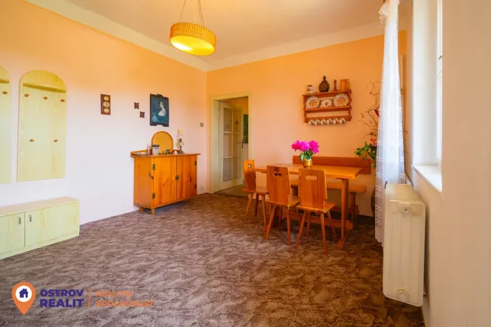 Prodej bytu 4+1, Šumperk, Masarykovo nám., 97 m2