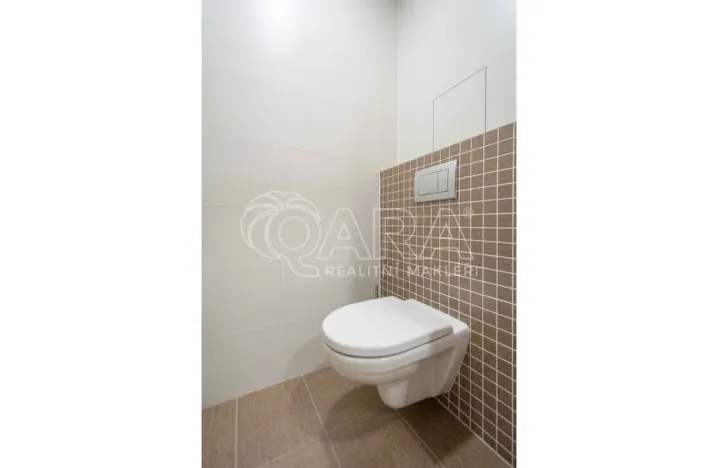 Pronájem bytu 1+kk, Praha - Vršovice, Petrohradská, 30 m2