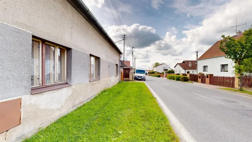 Prodej rodinného domu, Lišany, Pražská, 150 m2