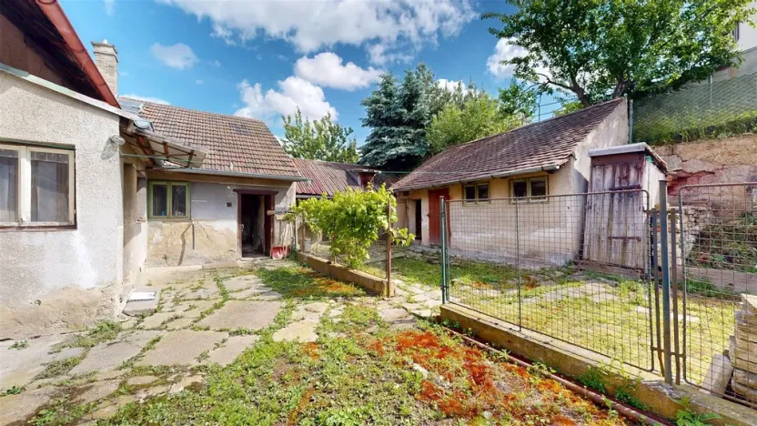 Prodej rodinného domu, Lišany, Pražská, 150 m2