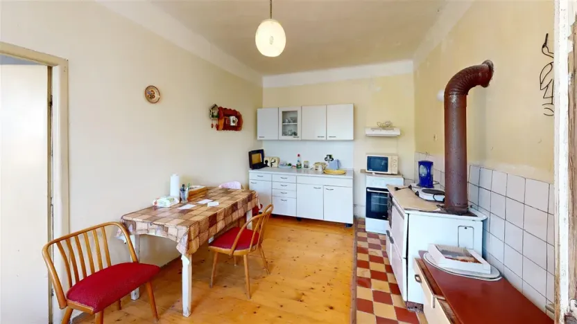 Prodej rodinného domu, Lišany, Pražská, 150 m2