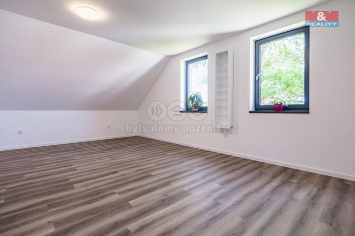 Prodej rodinného domu, Kamenice nad Lipou, Dobšova, 210 m2