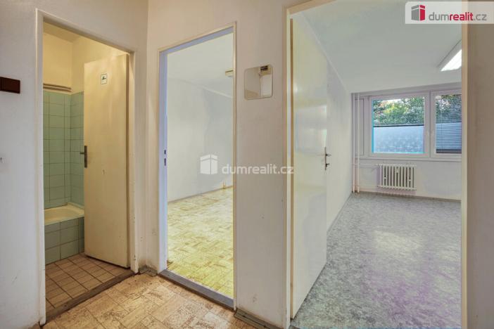 Pronájem obchodního prostoru, Neratovice, Kojetická, 39 m2