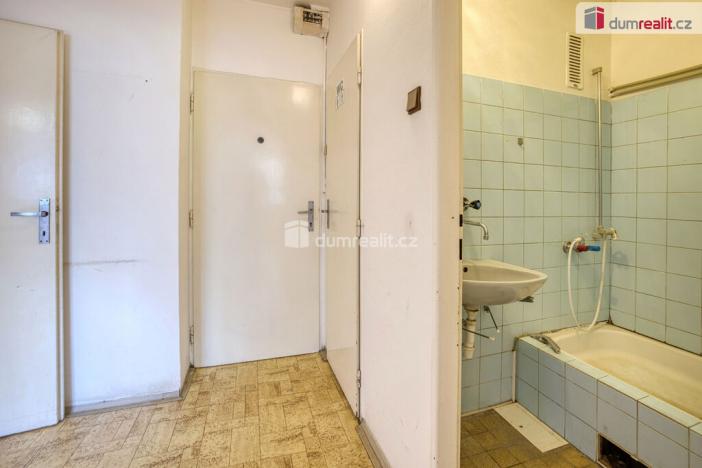 Pronájem obchodního prostoru, Neratovice, Kojetická, 39 m2