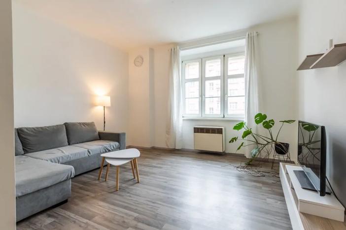 Prodej bytu 2+1, Praha, 5. května, 50 m2