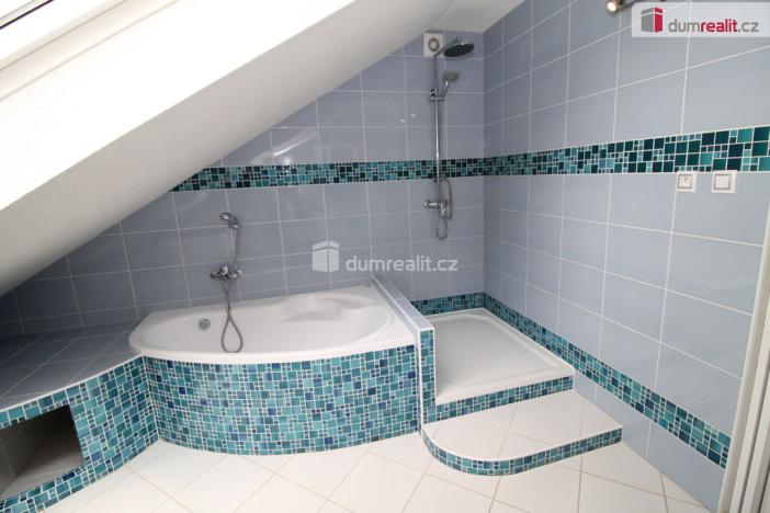 Prodej bytu 2+1, Mariánské Lázně - Hamrníky, třída Vítězství, 85 m2