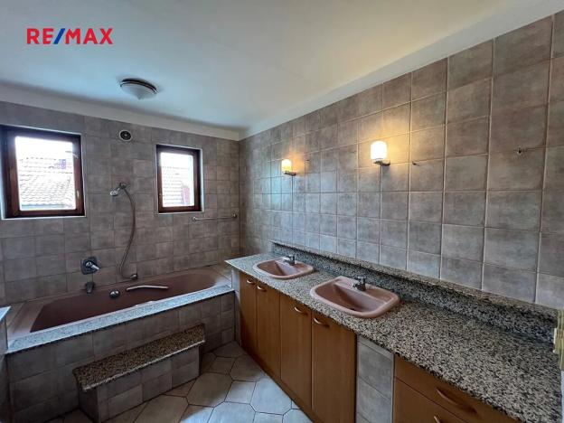 Prodej rodinného domu, Dobřichovice, Mánesova, 214 m2