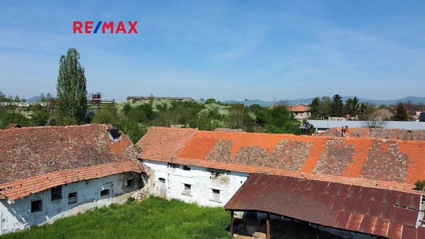 Prodej zemědělské usedlosti, Počedělice, 2500 m2